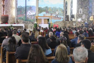 Missa dos romeiros abriu as celebraÃ§Ãµes das Santas Missas em Laranjeiras do Sul (12/10)
